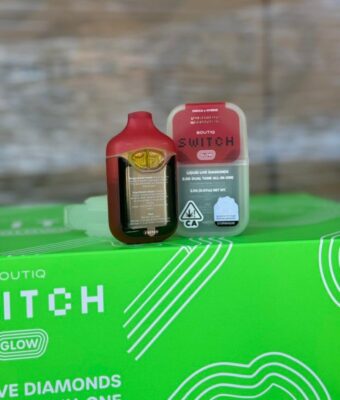 BOUTIQ Switch Glow In The Dark 2g Disposable