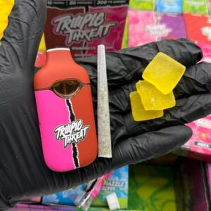 Trio 2g Disposable + pre roll + 300 MG Gummies